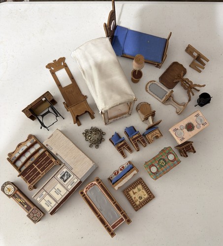 Vintage year old wooden - vintage, 50+
