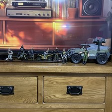 Lanard London The Corps soldiers fighting figures with Vehicles 