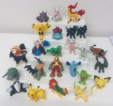 Vintage Pokémon Figures X 25