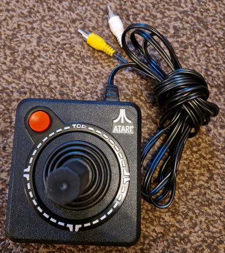 Atari games plug and play - tv,