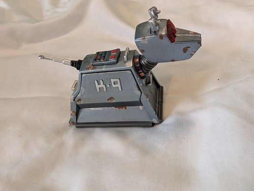 Doctor who dog robot - k-9,