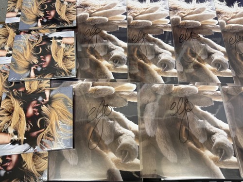 Ellie goulding signed i - -,