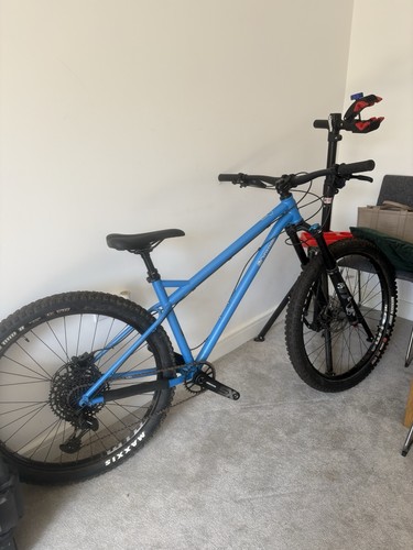 Orange downhill hard tail - p7,