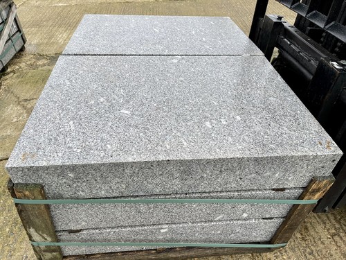 Huge granite slabs sign - huge,