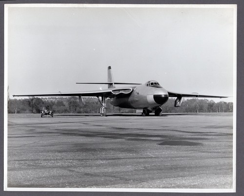 Vickers valiant large original - vickers,