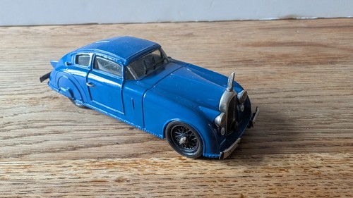 Beautiful epoque neighbor - beautiful, 1/43