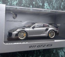 1:43 Spark Porsche Dealer