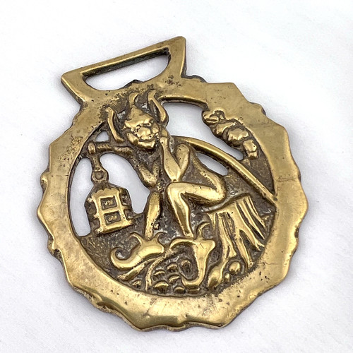 Brass horse medallion antique - brass,