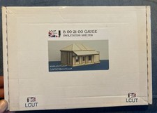 LCUT B 00-21 GWR Station