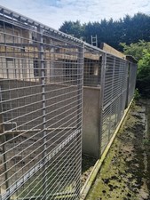 Dog Kennel block X 3 / animal pens / Aviary  / Parrots / Birds Of Prey / Zoo 