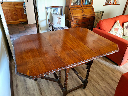 Barley twist drop - twist, dining