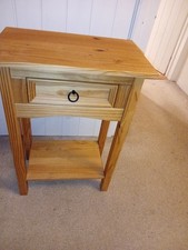 Solid pine table excellent