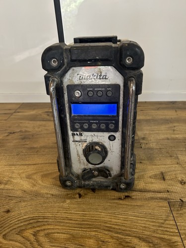 Makita dmr104 white - dmr104,