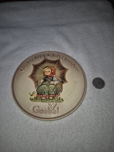 1978 umbrella girl plaque - 1978,
