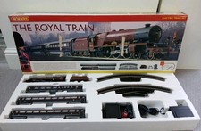 HORNBY THE ROYAL TRAIN R1057