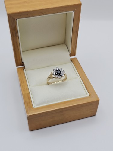 9ct gold onyx halo - 9ct,