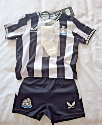 Bnwt castore newcastle - bnwt, baby