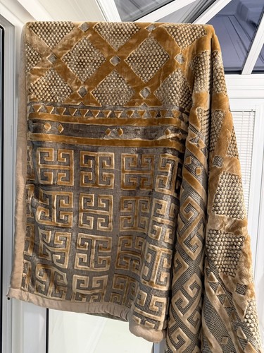 Luxury plush king size - luxury,