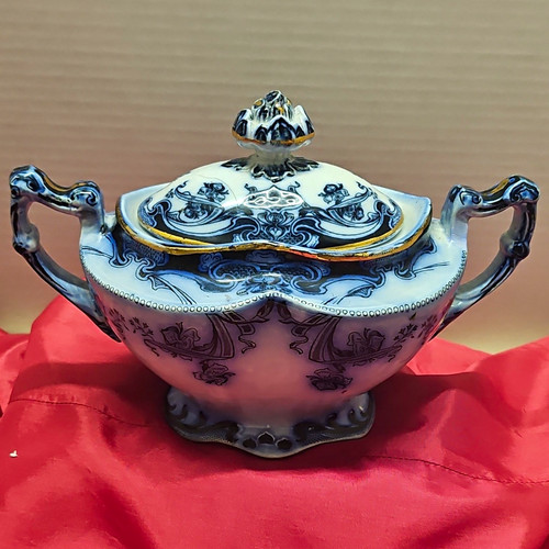Royal staffordshire pottery - royal,