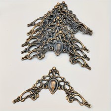 8 x Bronze Tone Vintage Metal