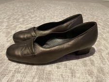 Ladies PAVERS Low Heeled Leather Court Shoes (Brown Shimmer) Wide Fit, Size 7