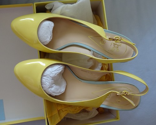 Yellow leather shoes middle - yellow,
