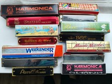 Tremolo harmonica bundle boxed