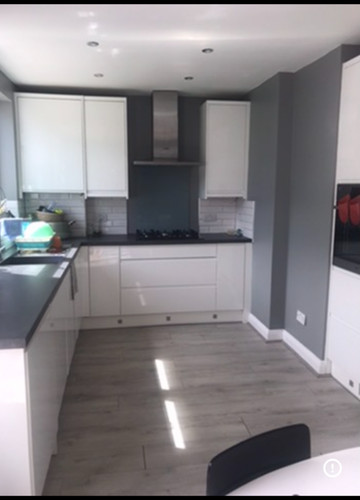 Wren white handless kitchen