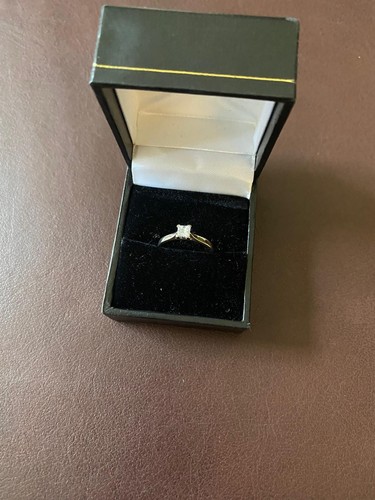 Carat white gold diamond - gold,