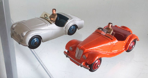 Dinky toys midget - dinky,