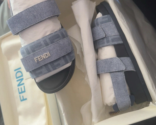 Fendi women strappy flat - fendi,