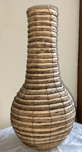 Natural floor flower - flower, vase
