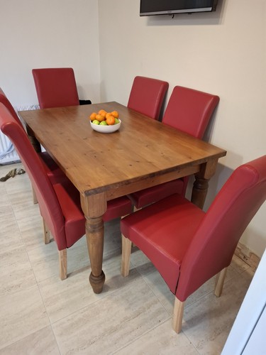 Table and chairs set - 6,