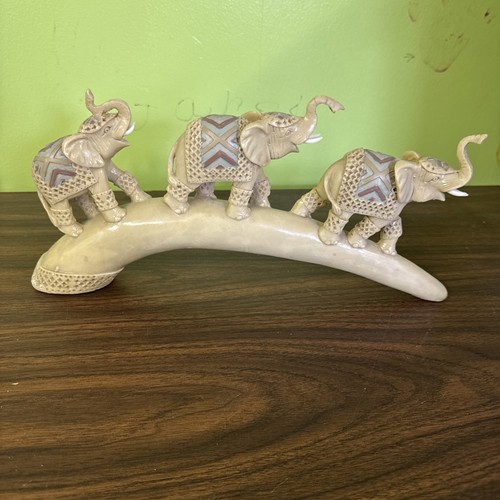 Vintage elephant figurine - vintage,