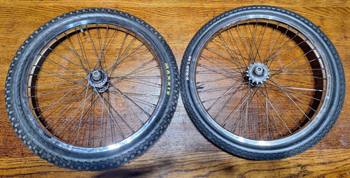 Vintage felt racing hubs - racing,