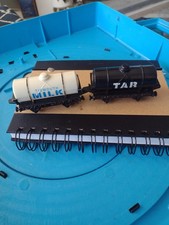 Milk + Tar Tankers ERTL Thomas