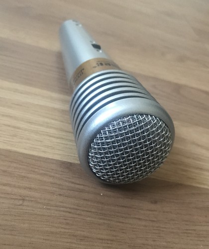 Professional wired microphone - professional,