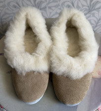 SHEEPLAND UK Size 6 Sheepskin