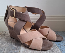 Clarks Ysabelle Jules Taupe Suede Wedged Ankle Strap Sandals Size UK 4.5 D