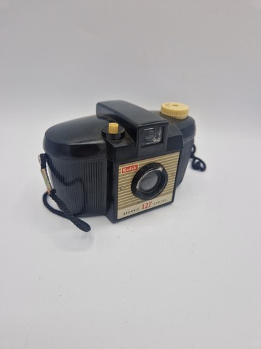 Vintage kodak brownie - ​vintage,
