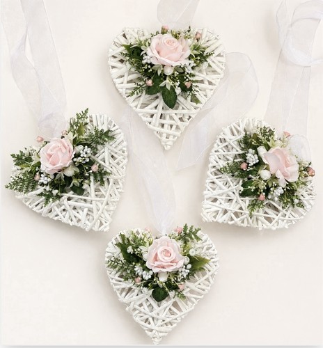 White wicker heart hanging - white,