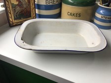 vintage enamel roasting tray