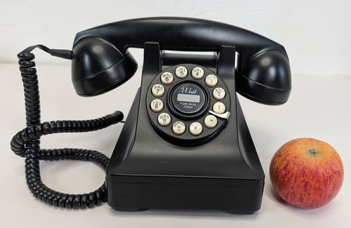 Vintage 302 desk phone - phone, rotary