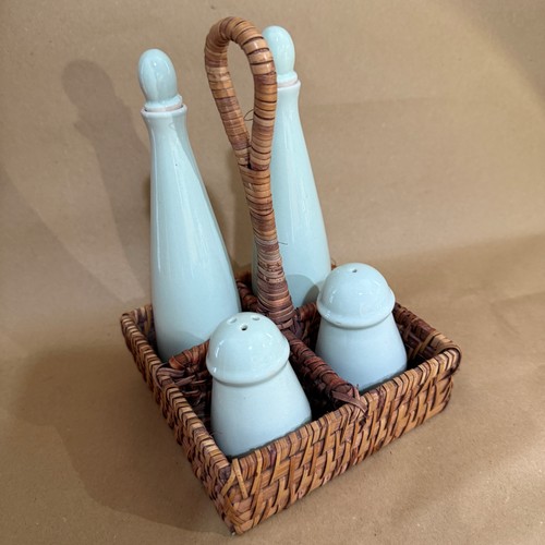 Vintage style ceramic oil - style,