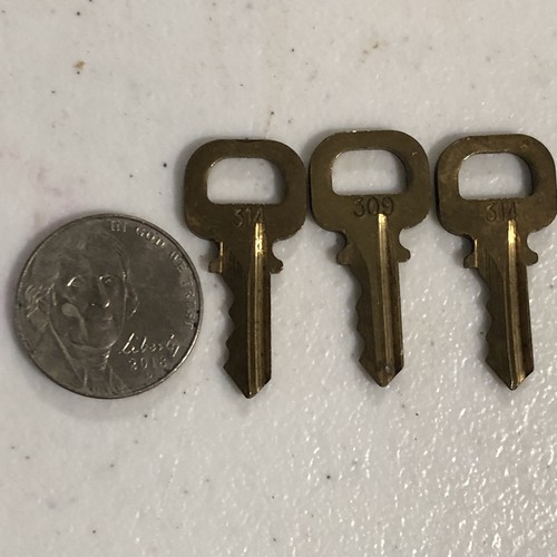 Vintage smalls key - vintage, w/