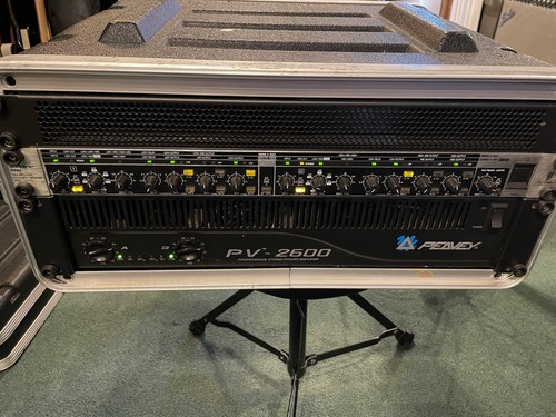 Behringer pro 3400 pv2600 - +,