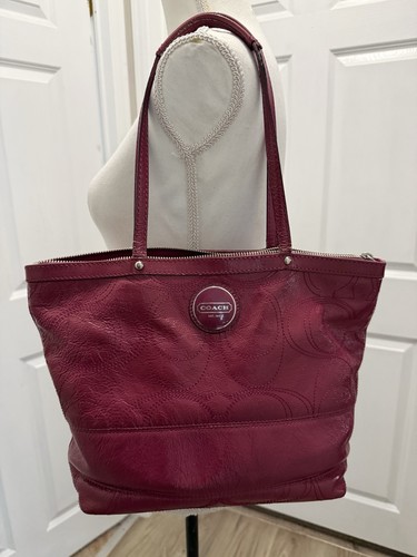 Vintage coach stitched - coach,