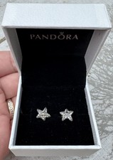 BNIB Pandora earrings-
