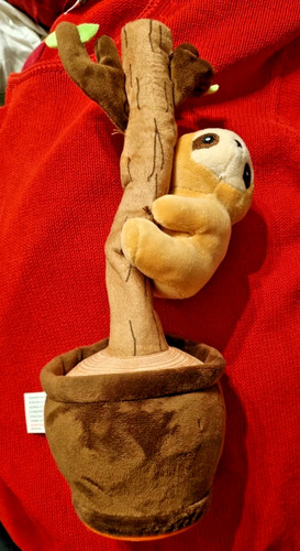 Sammy dancing animal sloth - dancing,