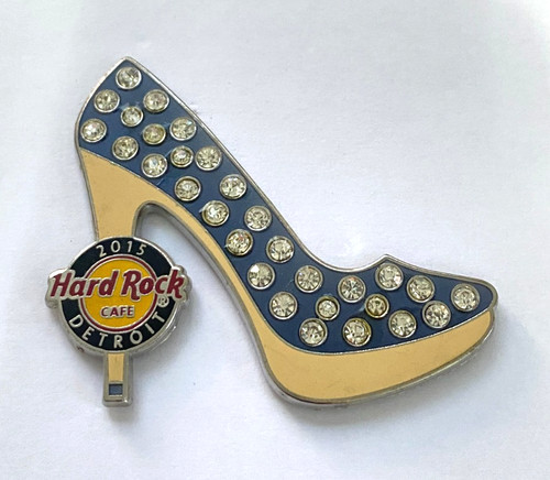 Hard rock cafe pin - rock, badge